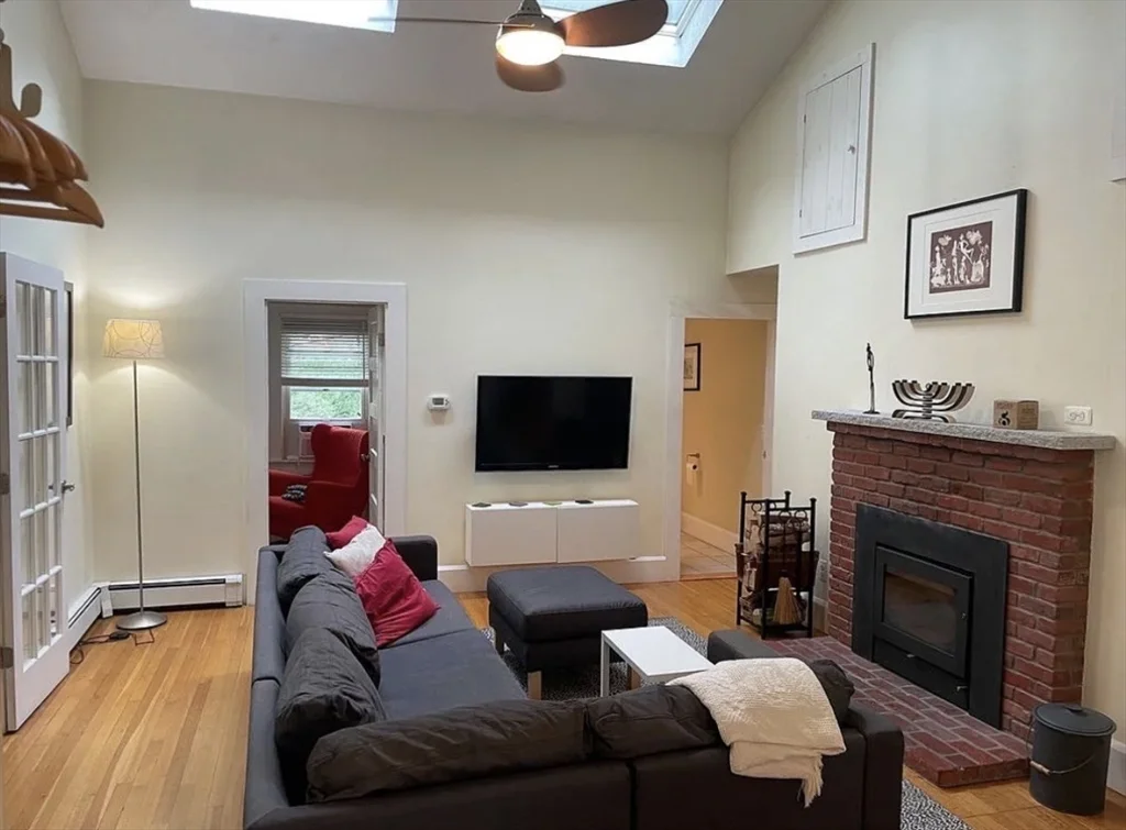 3 bed, 2 bath apartment for rent at 26 Arcadia Rd, Natick — photo 12 of 12