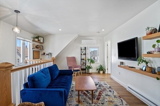 1 bed, 1 bath apartment for rent at 26 Argyle St Unit 3, Everett — photo 1 of 6