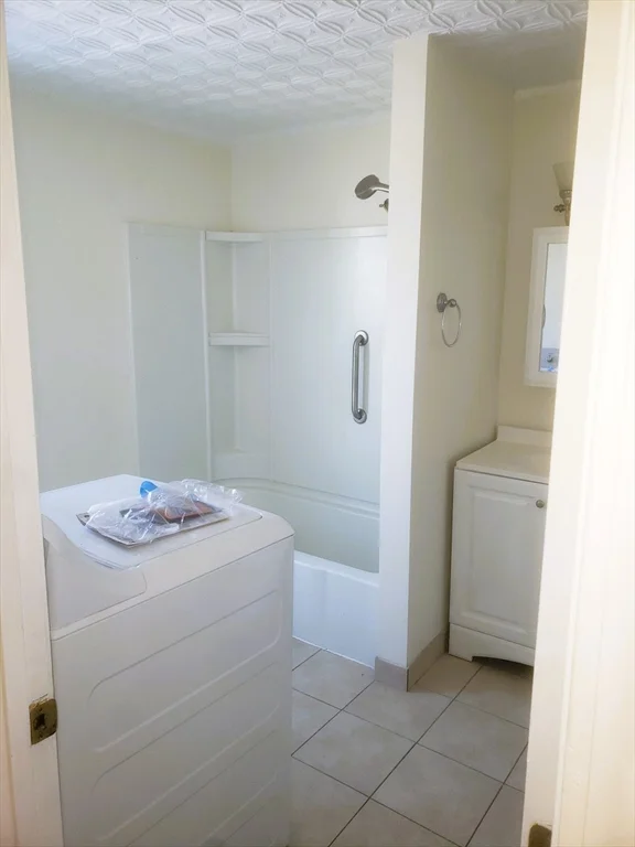 2 bed, 1 bath apartment for rent at 26 Arlington St Unit 2, Lowell — photo 23 of 29