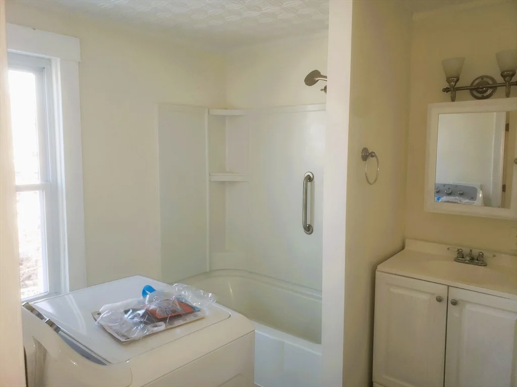 2 bed, 1 bath apartment for rent at 26 Arlington St Unit 2, Lowell — photo 24 of 29
