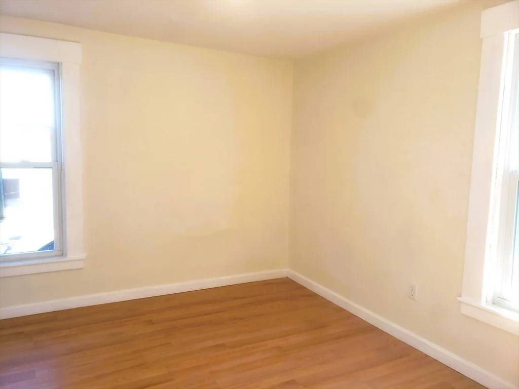 2 bed, 1 bath apartment for rent at 26 Arlington St Unit 2, Lowell — photo 8 of 29