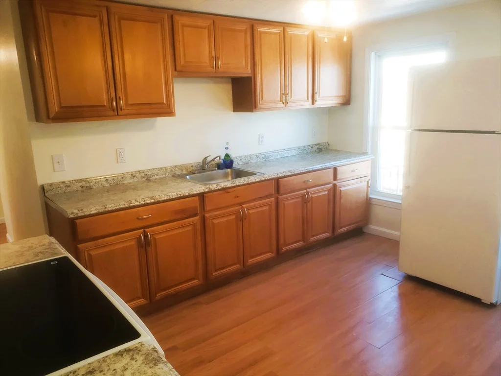2 bed, 1 bath apartment for rent at 26 Arlington St Unit 2, Lowell — photo 20 of 29