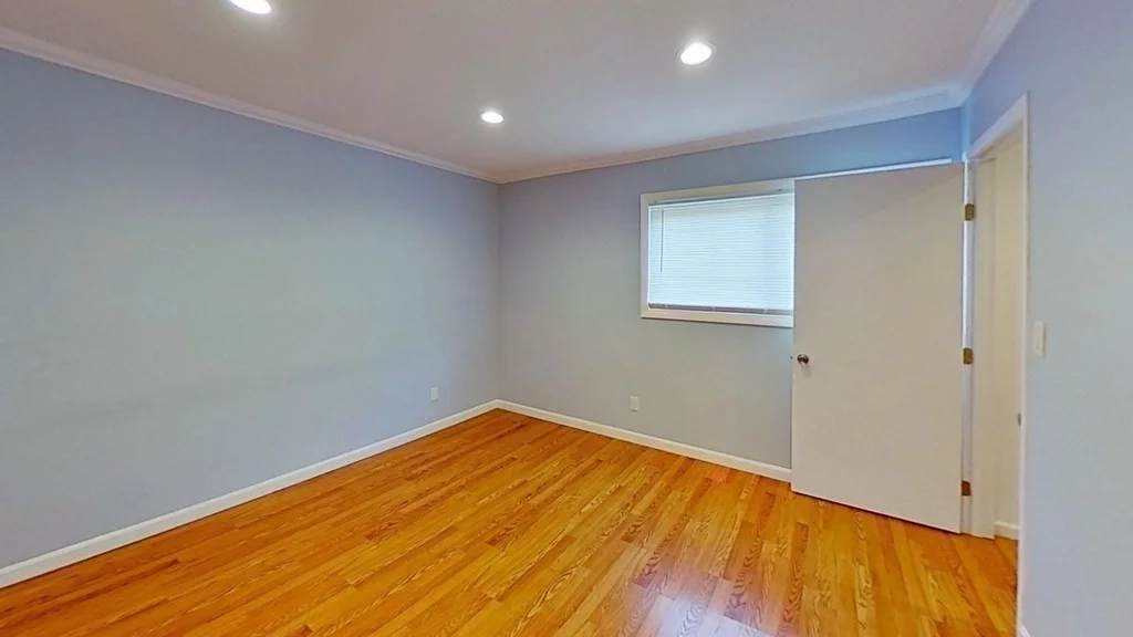 2 bed, 1 bath apartment for rent at 26 Beacon Unit 28B, Burlington — photo 8 of 10