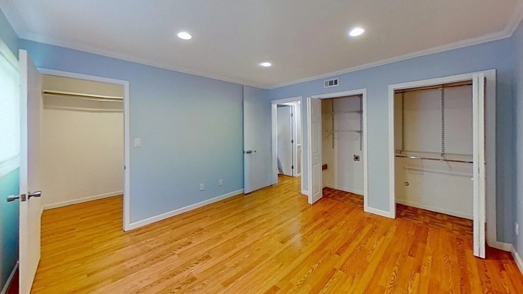 2 bed, 1 bath apartment for rent at 26 Beacon Unit 28B, Burlington — photo 6 of 10
