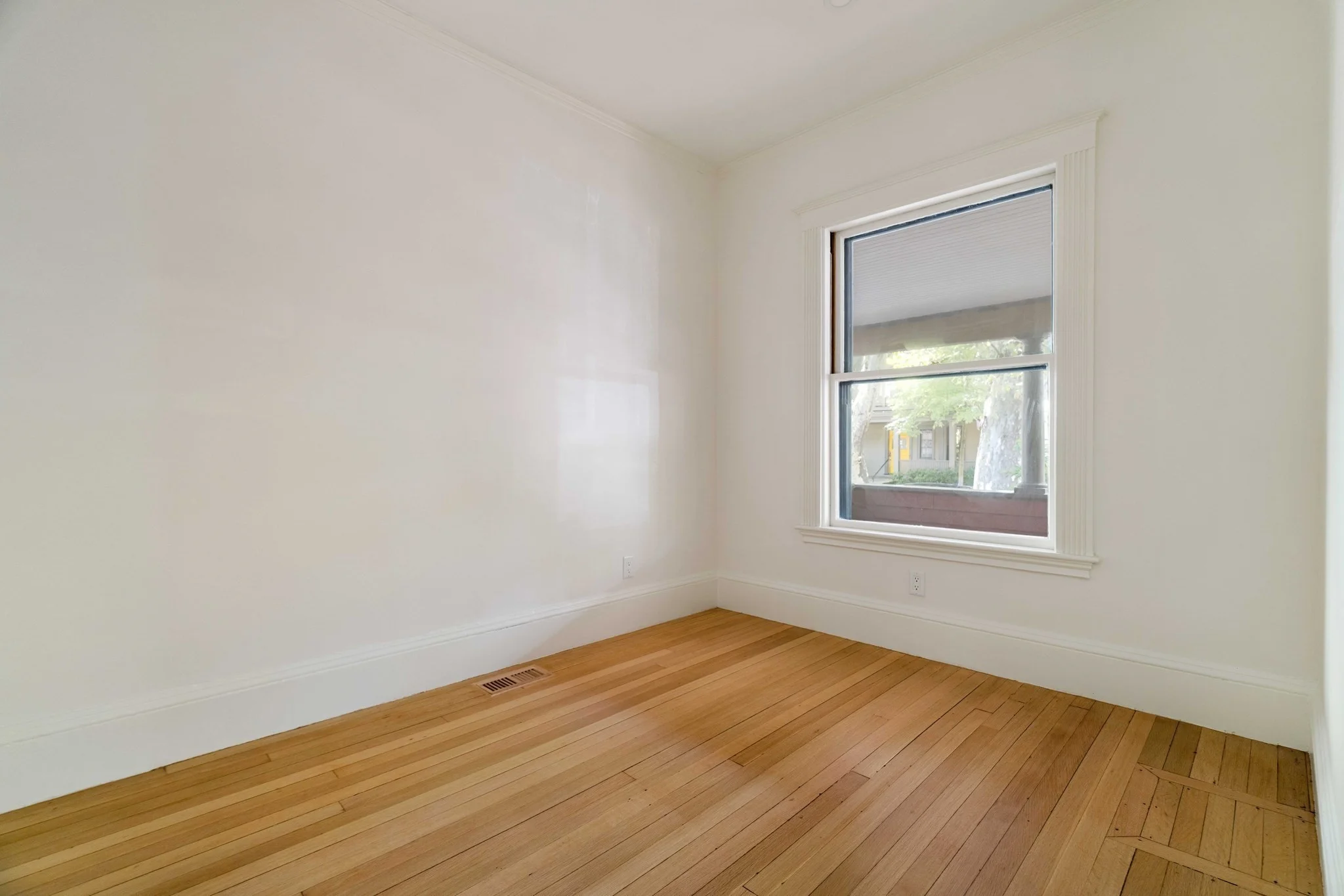 3 bed, 2 bath apartment for rent at 26 Beals Unit 1, Coolidge Corner — photo 16 of 27