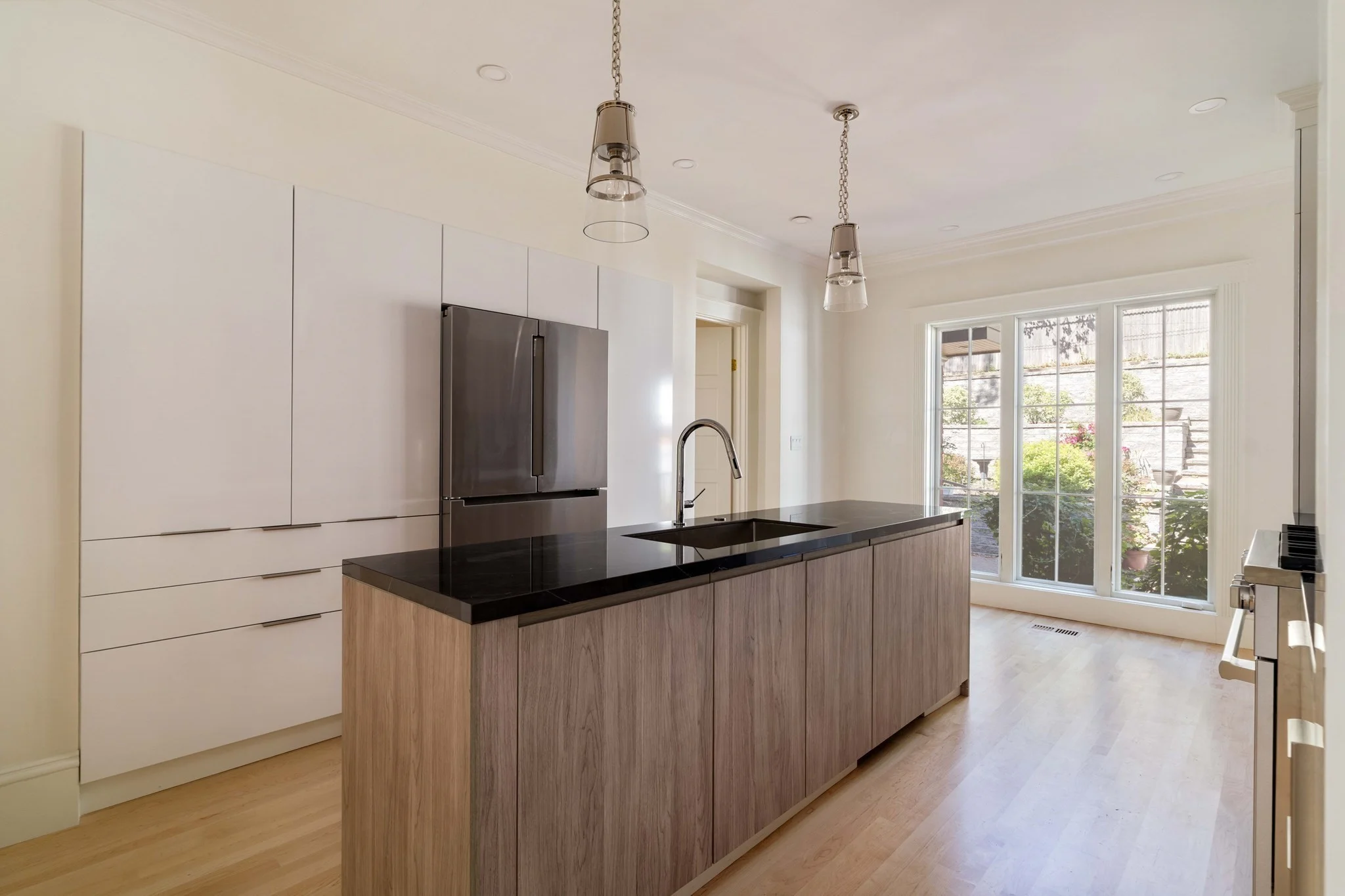 3 bed, 2 bath apartment for rent at 26 Beals Unit 1, Coolidge Corner — photo 6 of 27
