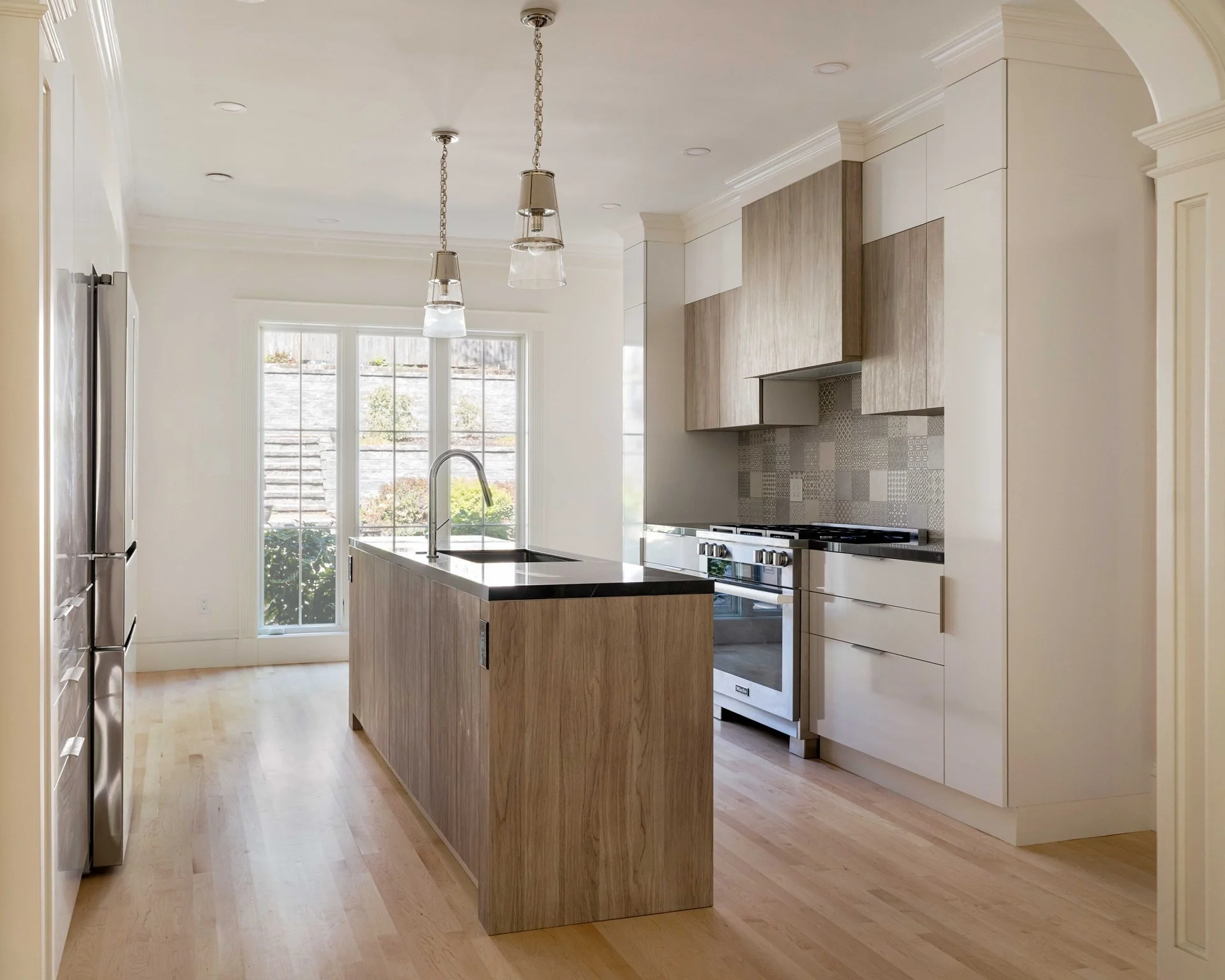 3 bed, 2 bath apartment for rent at 26 Beals Unit 1, Coolidge Corner — photo 3 of 27