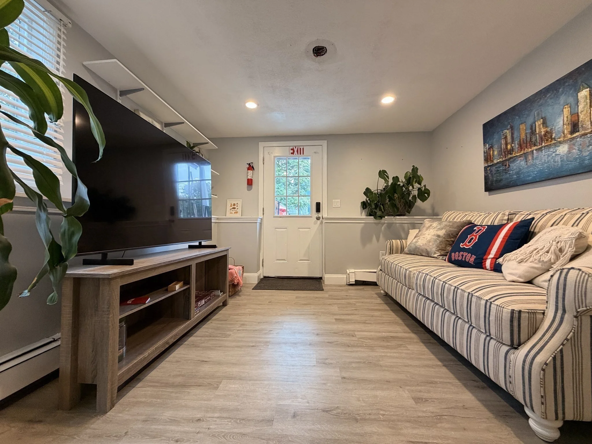 2 bed, 1 bath apartment for rent at 26 Birch St Unit 2, Dedham — photo 3 of 9