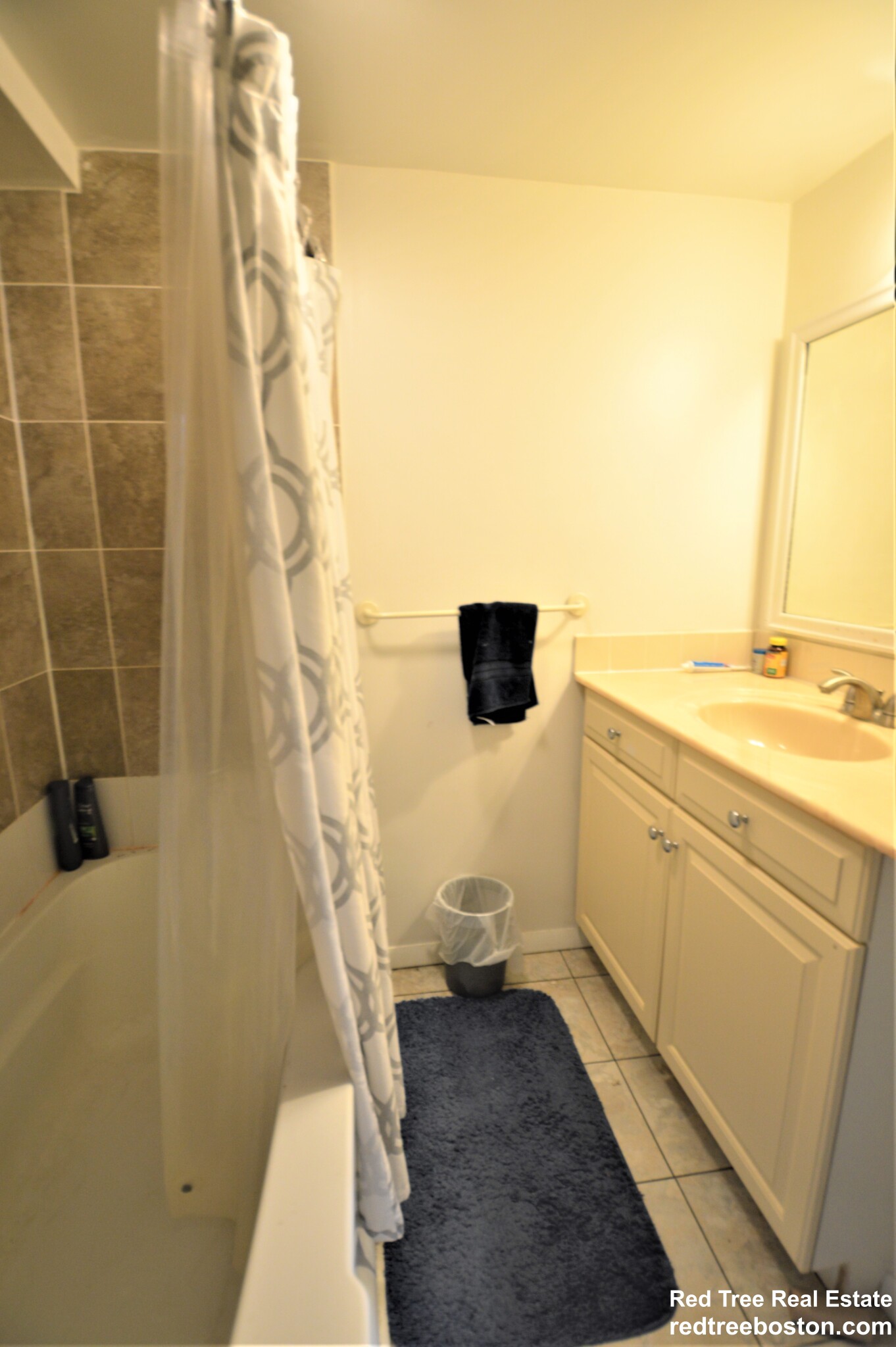 3 bed, 2 bath apartment for rent at 26 Breck Ave Unit 26, Brighton — photo 24 of 28