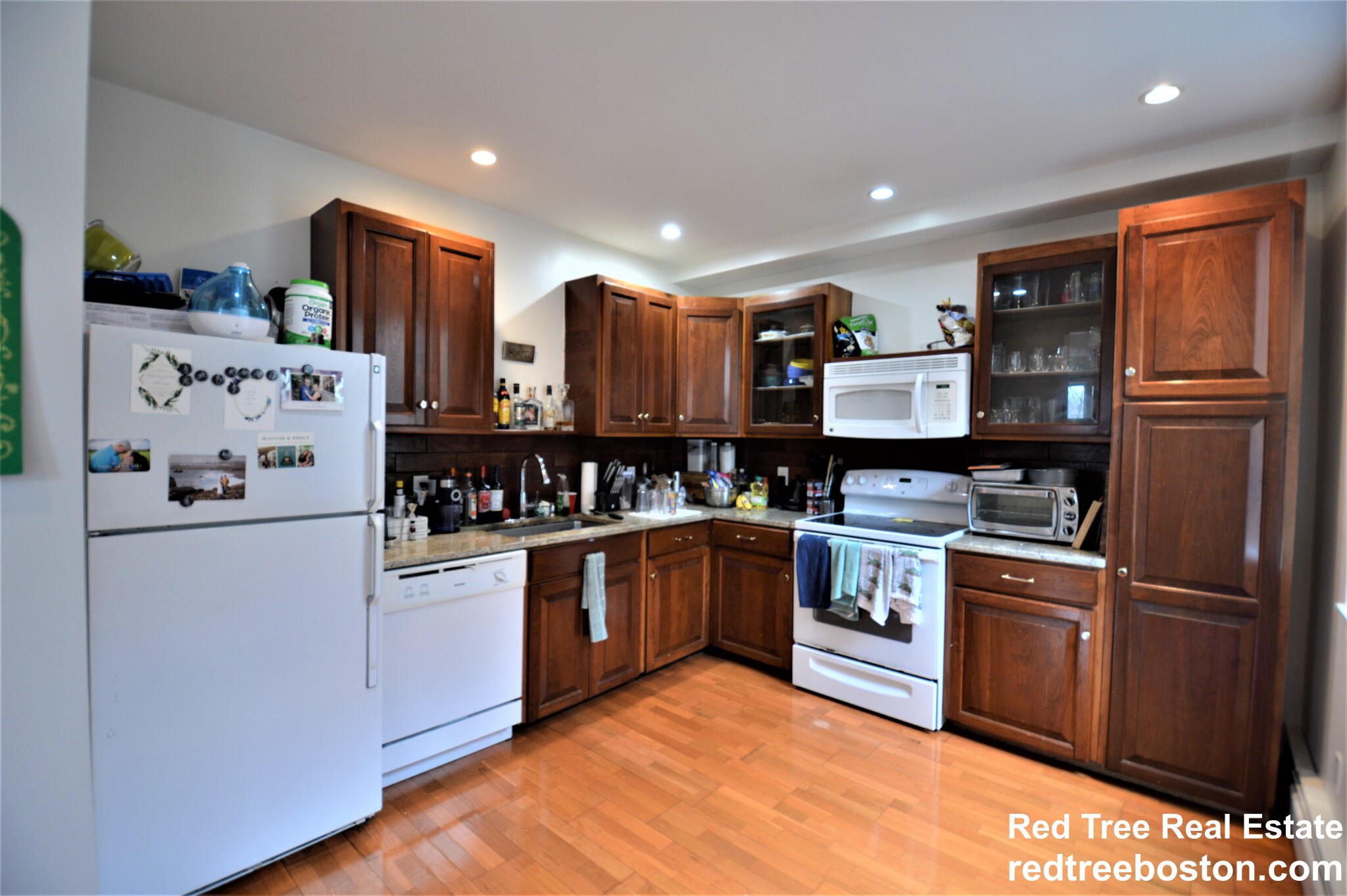 3 bed, 2 bath apartment for rent at 26 Breck Ave Unit 26, Brighton — photo 5 of 28