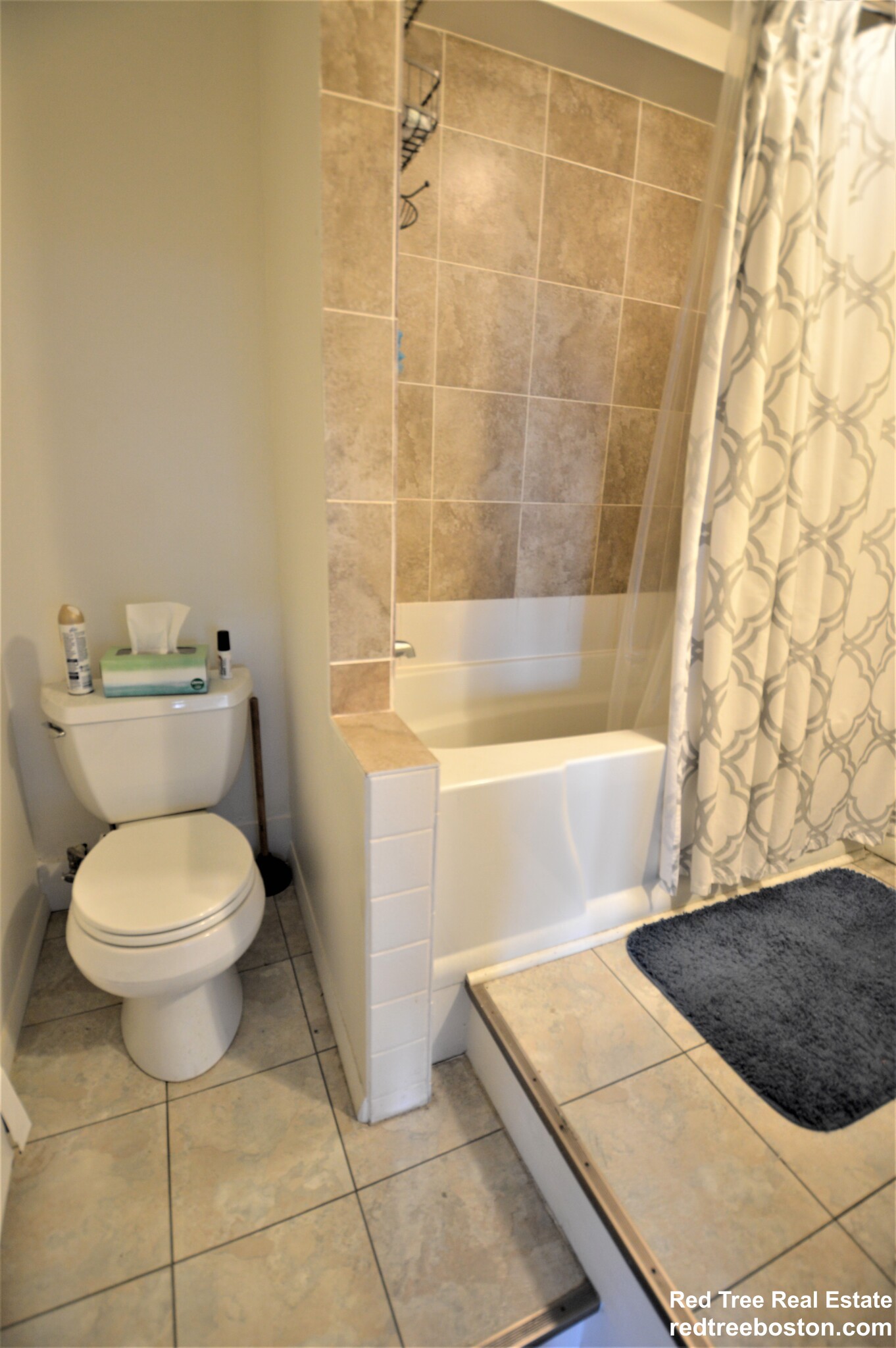 3 bed, 2 bath apartment for rent at 26 Breck Ave Unit 26, Brighton — photo 22 of 28