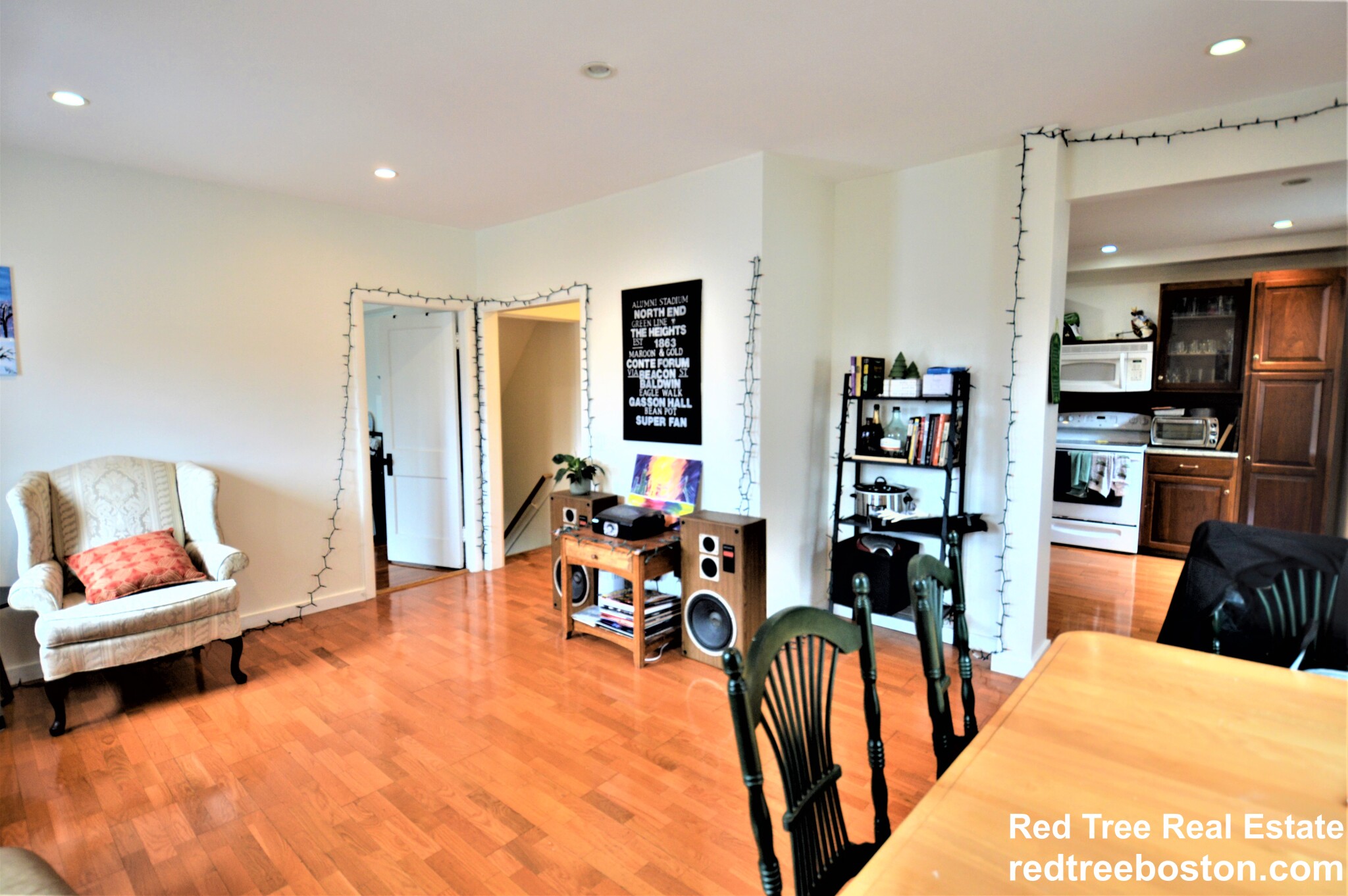 3 bed, 2 bath apartment for rent at 26 Breck Ave Unit 26, Brighton — photo 3 of 28
