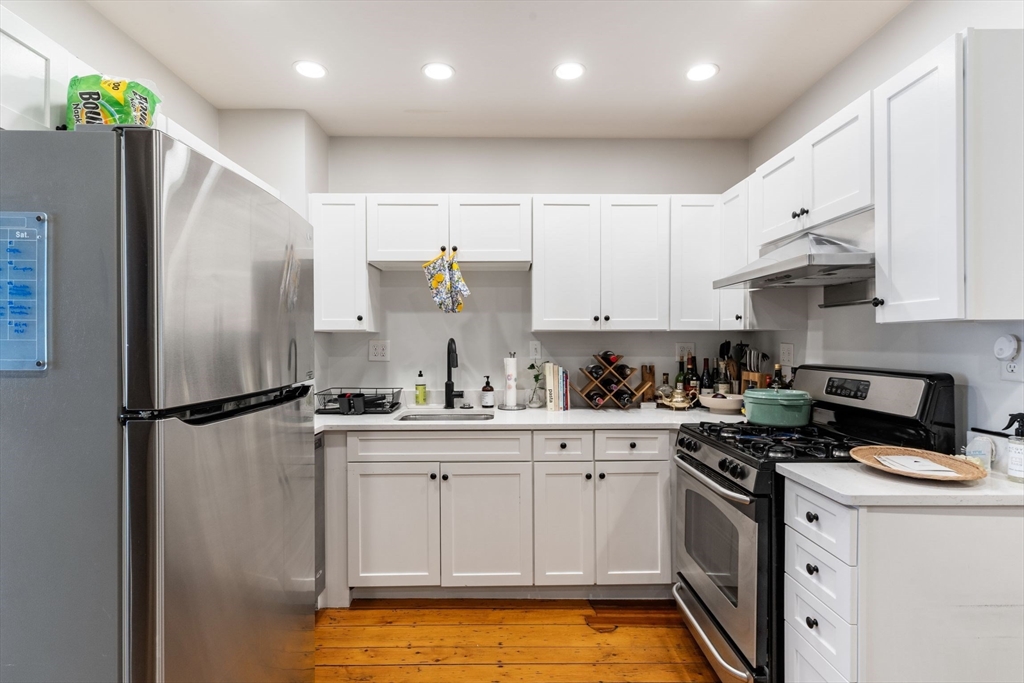 2 bed, 1 bath apartment for rent at 26 Bremen Unit 1, East Boston — photo 3 of 15
