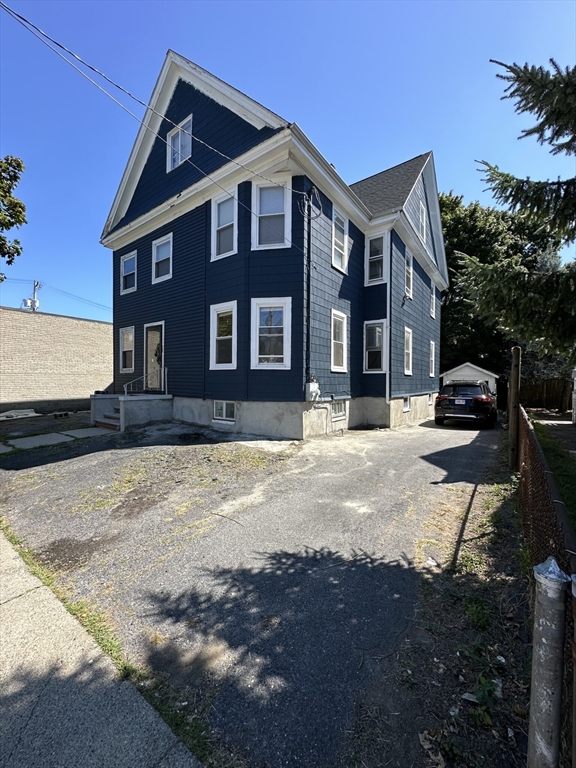 3 bed, 2 bath apartment for rent at 26 Brook St Unit 26, Wollaston — photo 1 of 10
