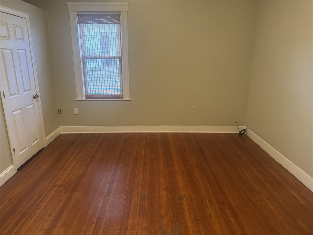 3 bed, 1 bath apartment for rent at 26 Brookview St Unit 2, Dorchester — photo 6 of 13
