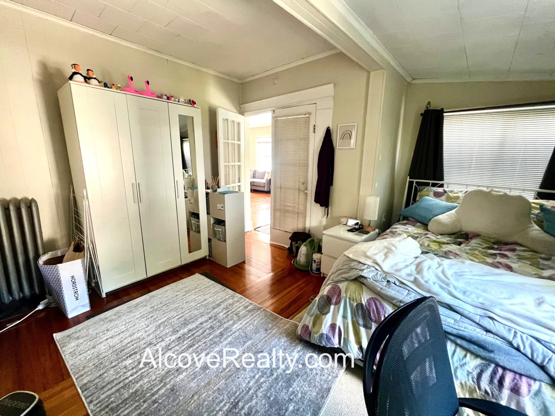 3 bed, 1 bath apartment for rent at 26 Burnham St Unit 2, Tufts — photo 9 of 18