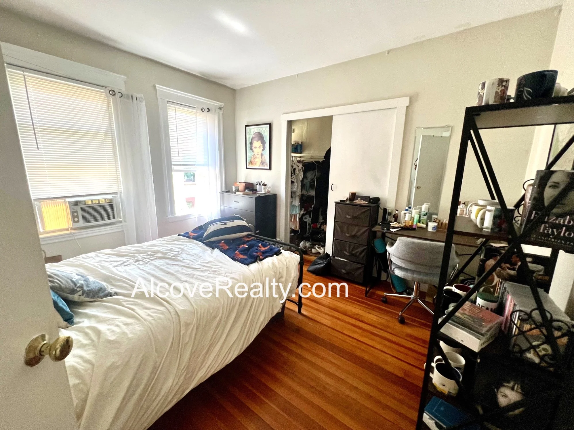 3 bed, 1 bath apartment for rent at 26 Burnham St Unit 2, Tufts — photo 14 of 18
