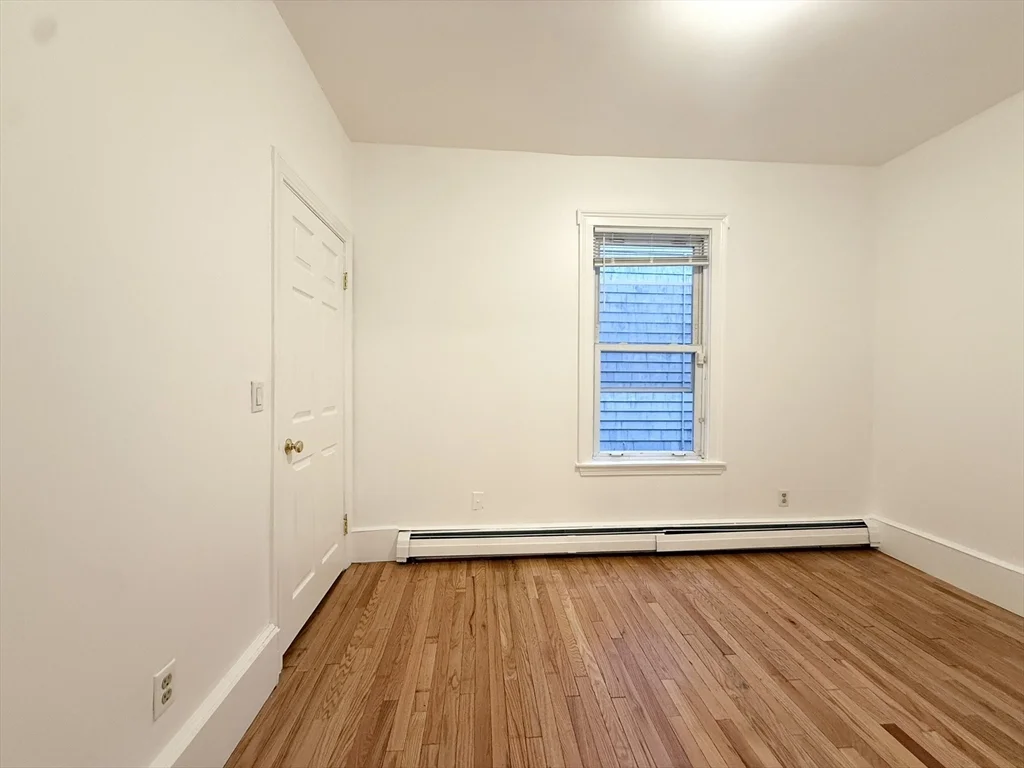 1 bed, 1 bath apartment for rent at 26 Callender St Unit 26, Riverside — photo 6 of 9