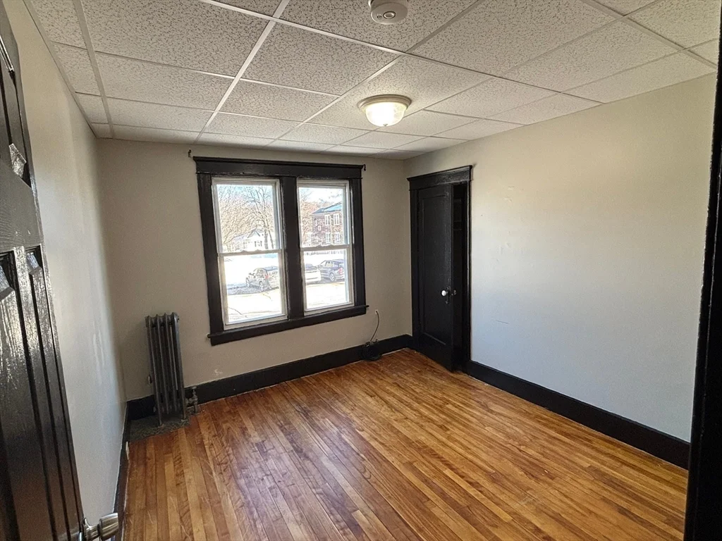 3 bed, 1 bath apartment for rent at 26 Catharine St Unit 4, Worcester — photo 23 of 33