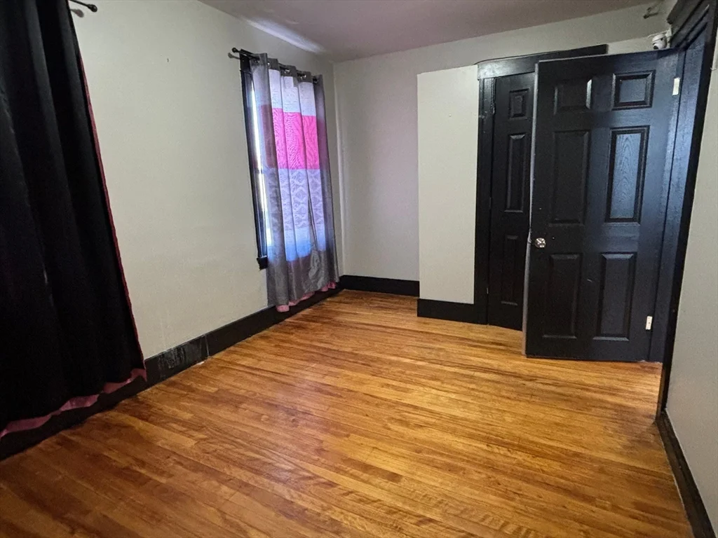 3 bed, 1 bath apartment for rent at 26 Catharine St Unit 4, Worcester — photo 15 of 33