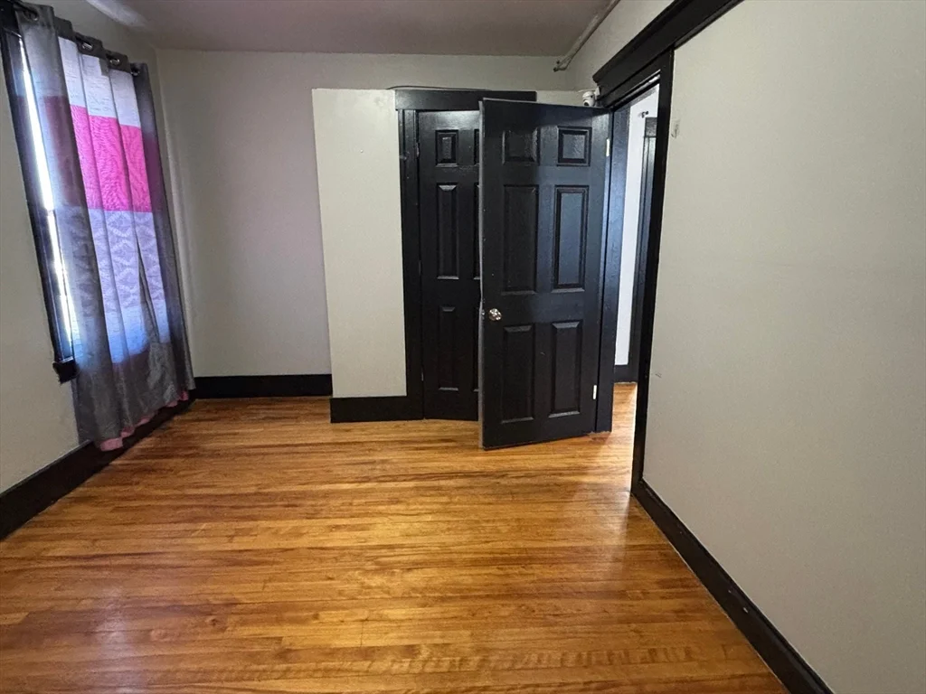 3 bed, 1 bath apartment for rent at 26 Catharine St Unit 4, Worcester — photo 16 of 33