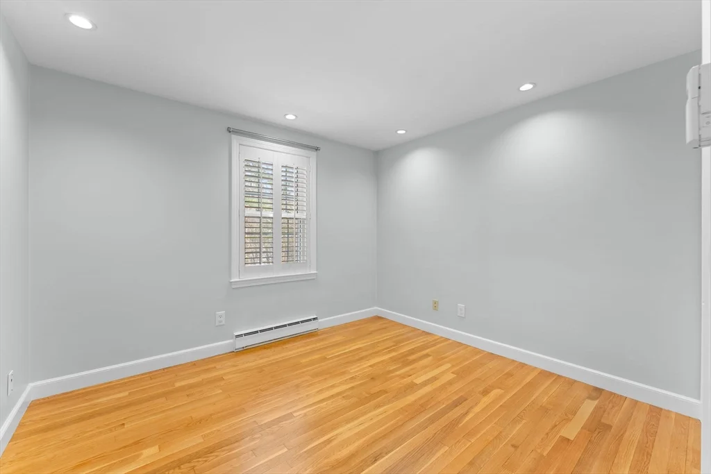 4 bed, 2 bath apartment for rent at 26 Cedar Hill Rd, Dover — photo 24 of 36