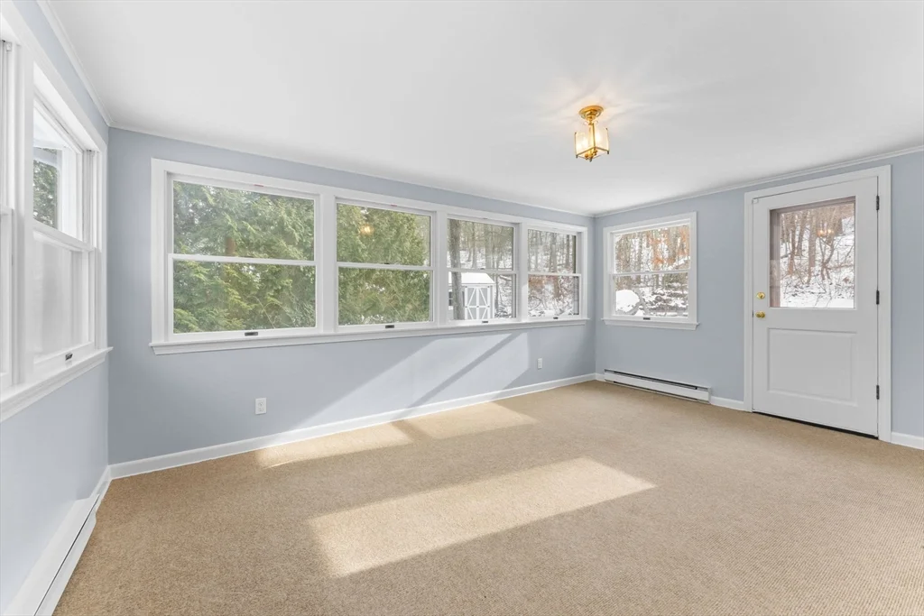 4 bed, 2 bath apartment for rent at 26 Cedar Hill Rd, Dover — photo 14 of 36