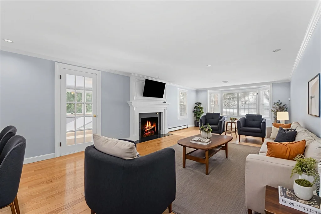 4 bed, 2 bath apartment for rent at 26 Cedar Hill Rd, Dover — photo 12 of 36