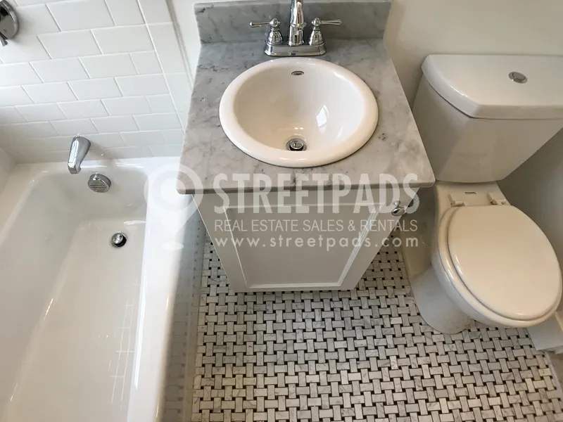 2 bed, 1 bath apartment for rent at 26 Chauncy St Unit 1, Neighborhood Nine — photo 11 of 20
