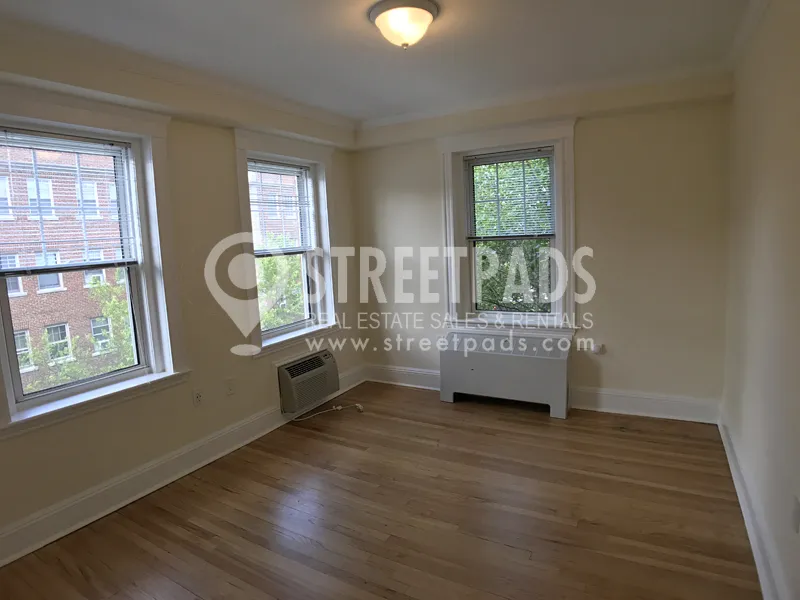 2 bed, 1 bath apartment for rent at 26 Chauncy St Unit 1, Neighborhood Nine — photo 14 of 20