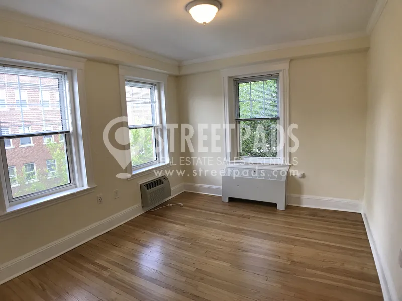 2 bed, 1 bath apartment for rent at 26 Chauncy St Unit 1, Neighborhood Nine — photo 13 of 20