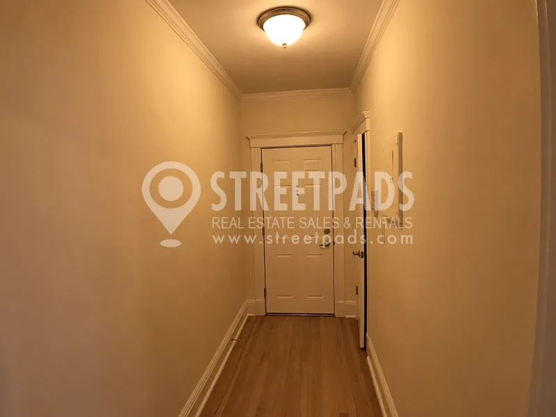 2 bed, 1 bath apartment for rent at 26 Chauncy St Unit 1, Neighborhood Nine — photo 5 of 20