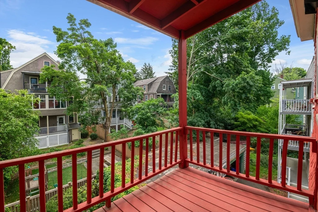 3 bed, 1 bath apartment for rent at 26 Chilton St Unit 3, West Cambridge — photo 15 of 17