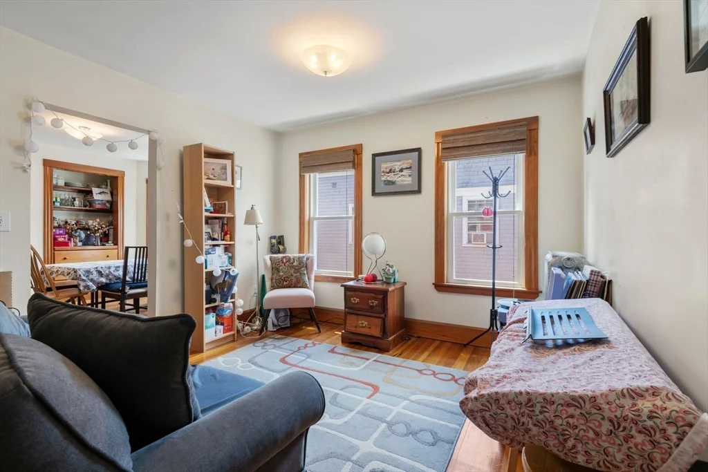 3 bed, 1 bath apartment for rent at 26 Chilton St Unit 3, West Cambridge — photo 5 of 17