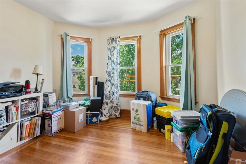 3 bed, 1 bath apartment for rent at 26 Chilton St Unit 3, West Cambridge — photo 12 of 17