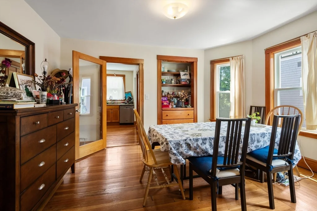 3 bed, 1 bath apartment for rent at 26 Chilton St Unit 3, West Cambridge — photo 8 of 17