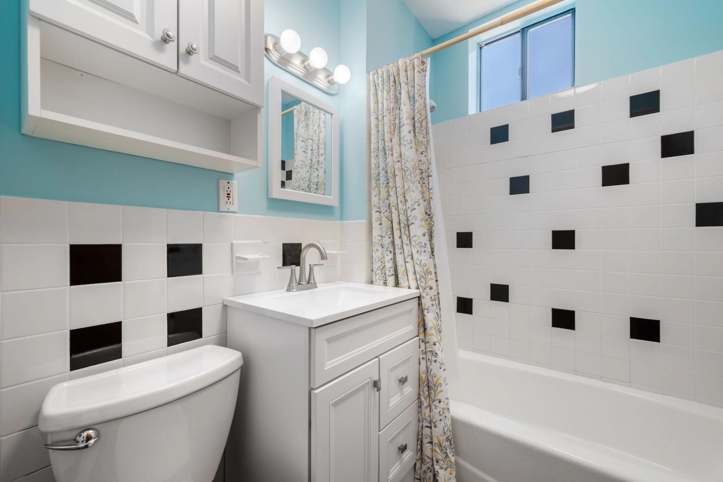 3 bed, 1 bath apartment for rent at 26 Chilton St Unit 3, West Cambridge — photo 17 of 23
