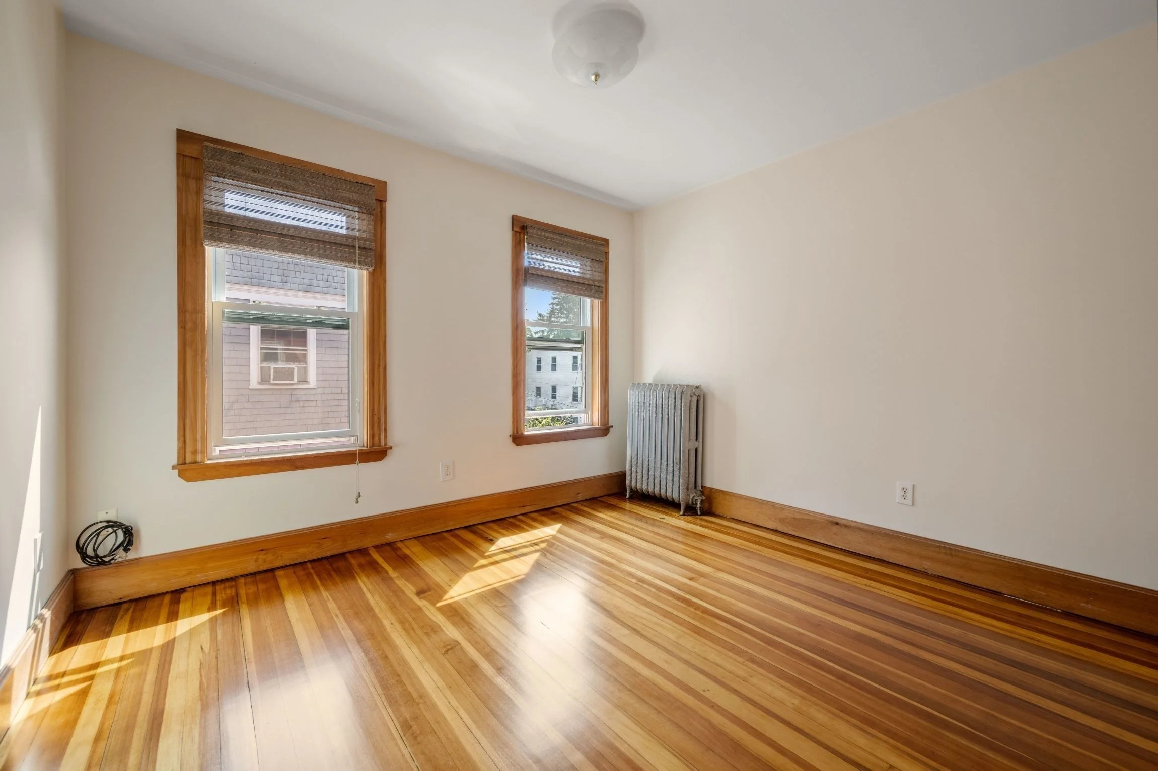 3 bed, 1 bath apartment for rent at 26 Chilton St Unit 3, West Cambridge — photo 4 of 23