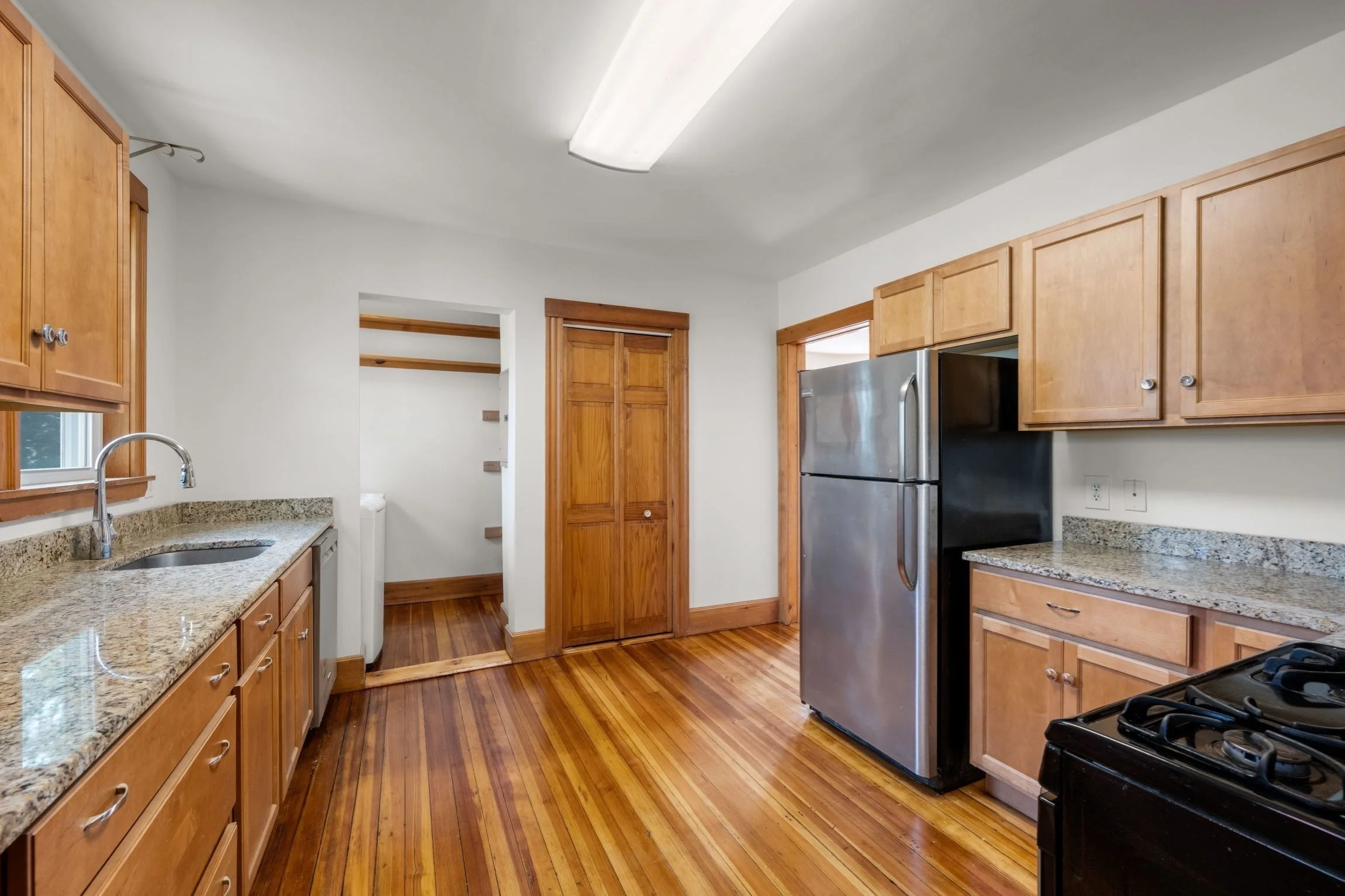 3 bed, 1 bath apartment for rent at 26 Chilton St Unit 3, West Cambridge — photo 8 of 23
