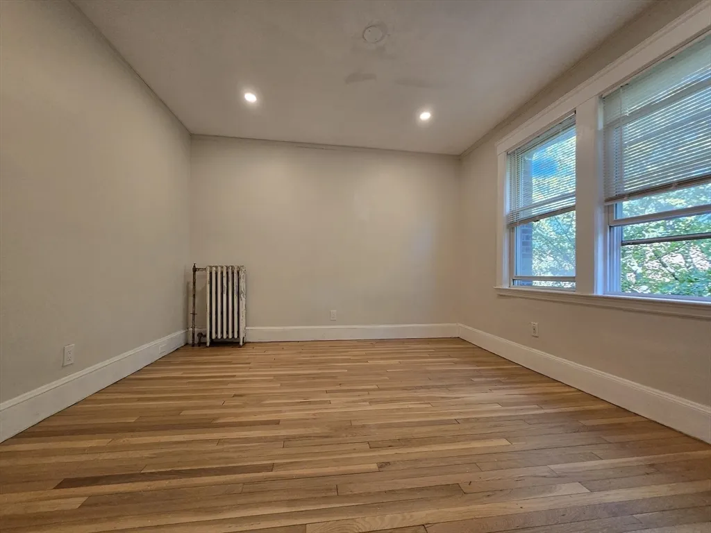 2 bed, 1 bath apartment for rent at 26 Chiswick Rd Unit 13, Brighton — photo 9 of 11