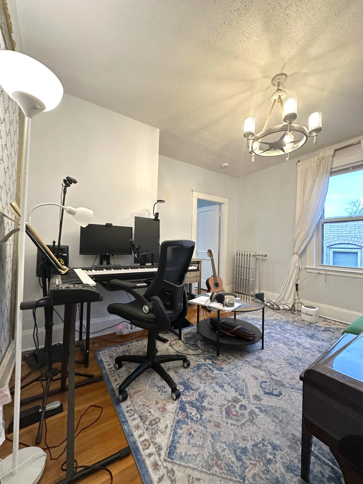 1 bed, 1 bath apartment for rent at 26 Chiswick Rd Unit 18, Brighton — photo 13 of 20