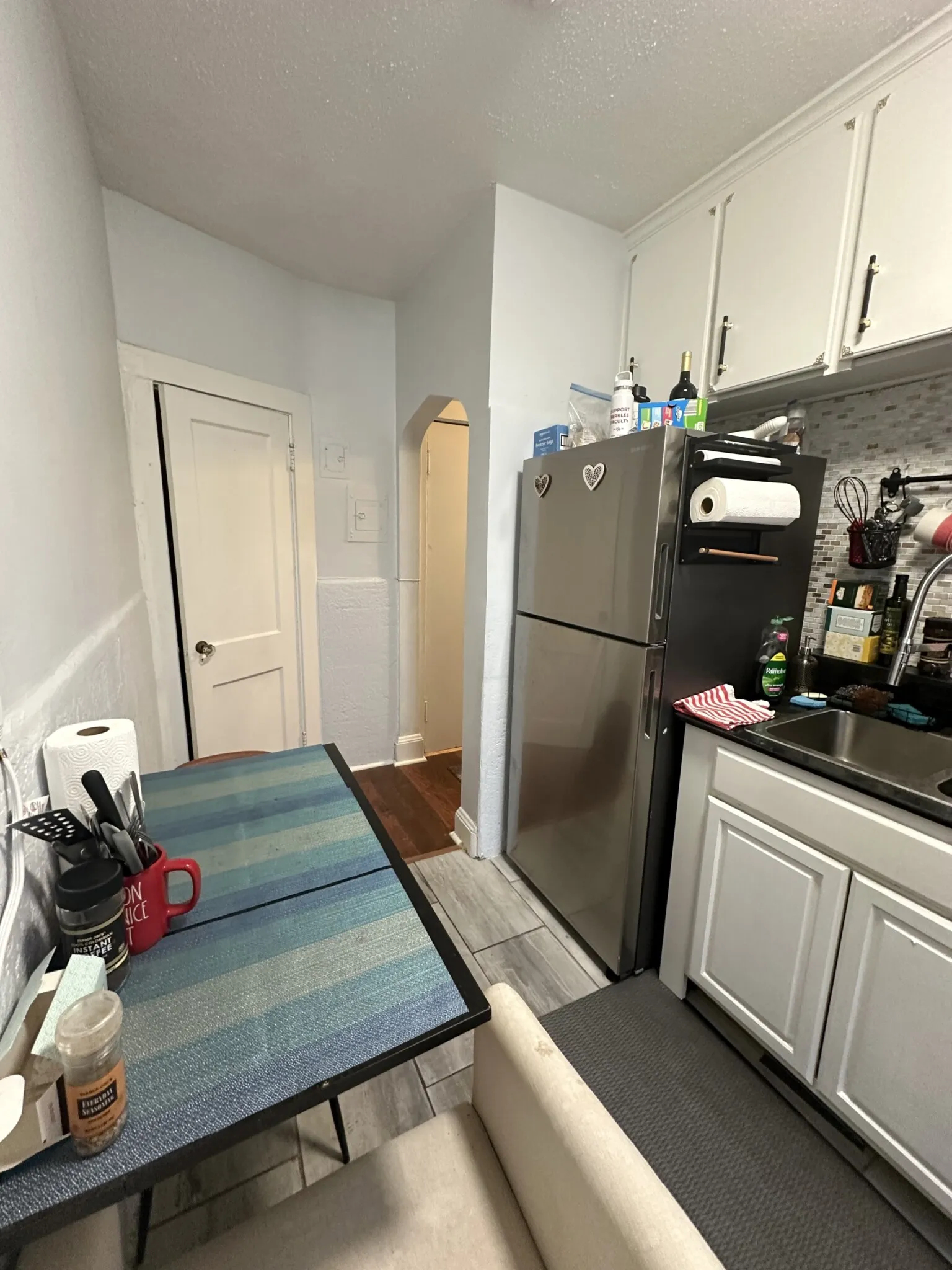 1 bed, 1 bath apartment for rent at 26 Chiswick Rd Unit 18, Brighton — photo 4 of 20
