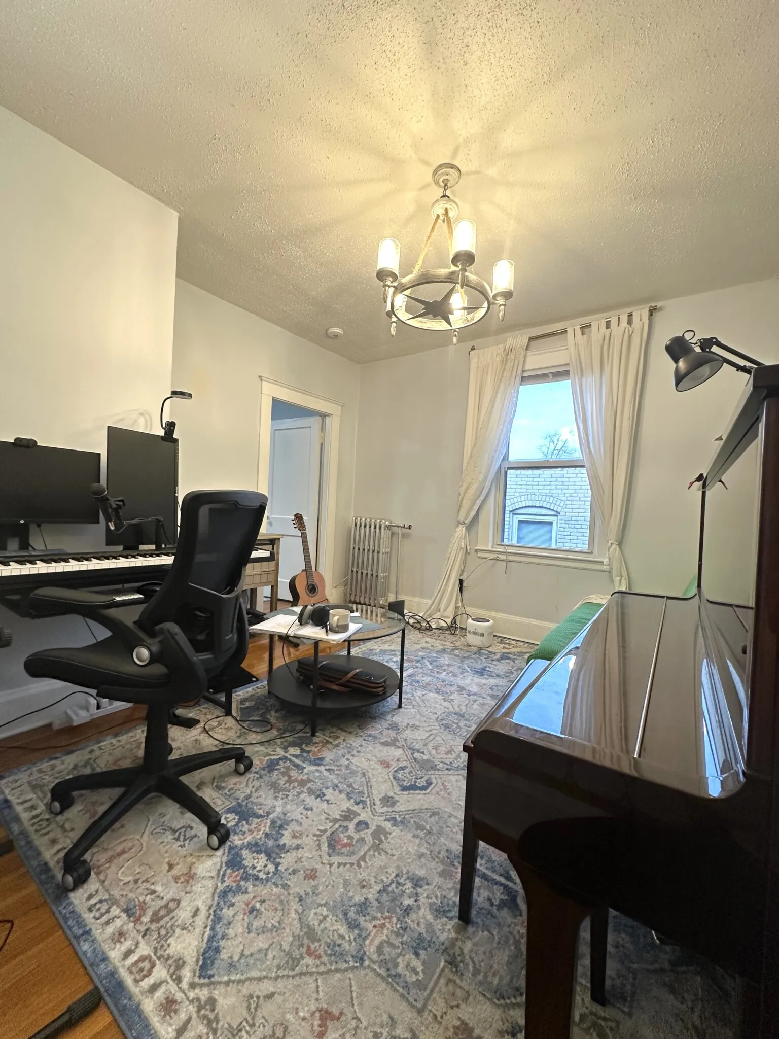 1 bed, 1 bath apartment for rent at 26 Chiswick Rd Unit 18, Brighton — photo 12 of 20