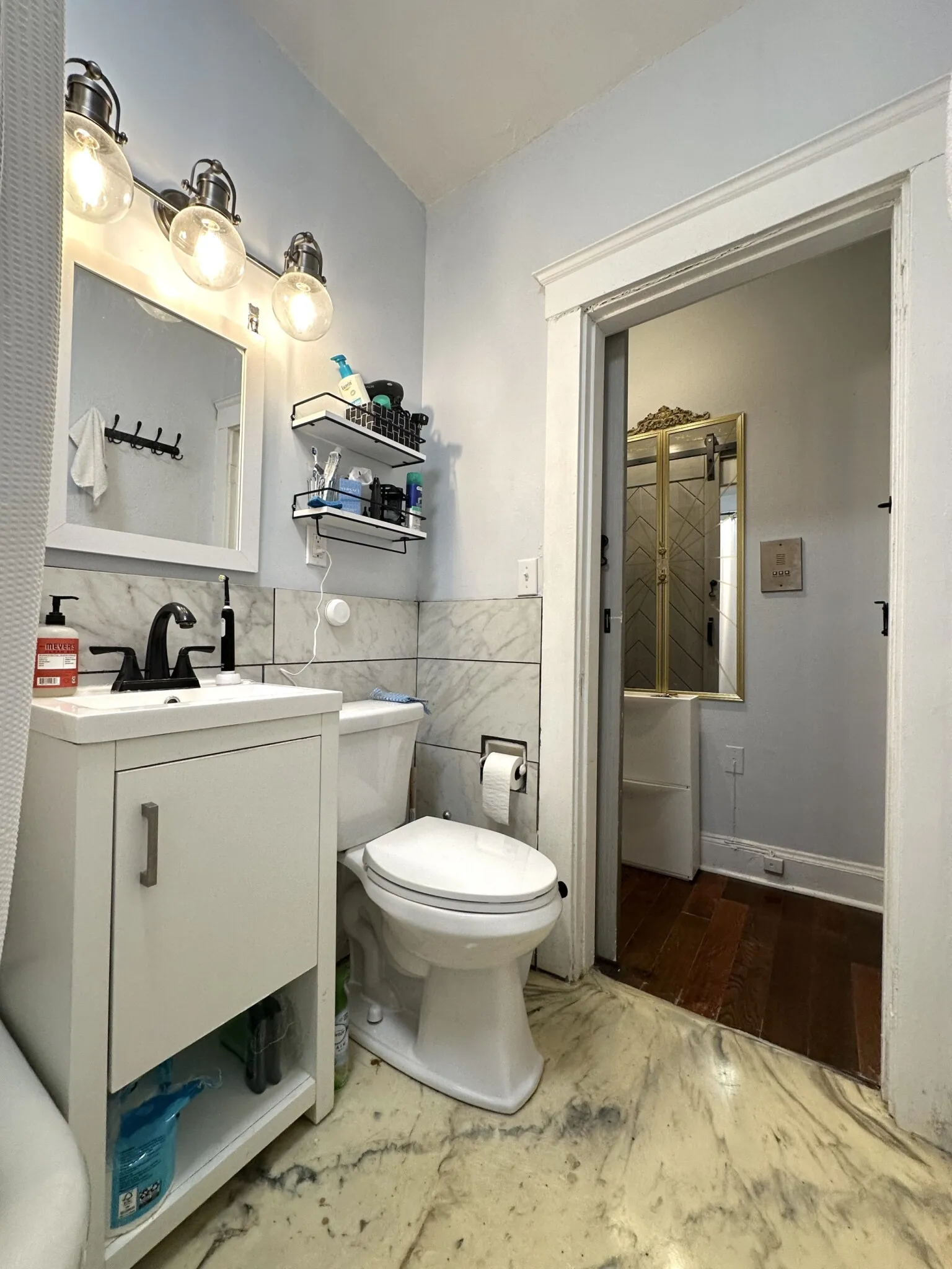 1 bed, 1 bath apartment for rent at 26 Chiswick Rd Unit 18, Brighton — photo 9 of 20