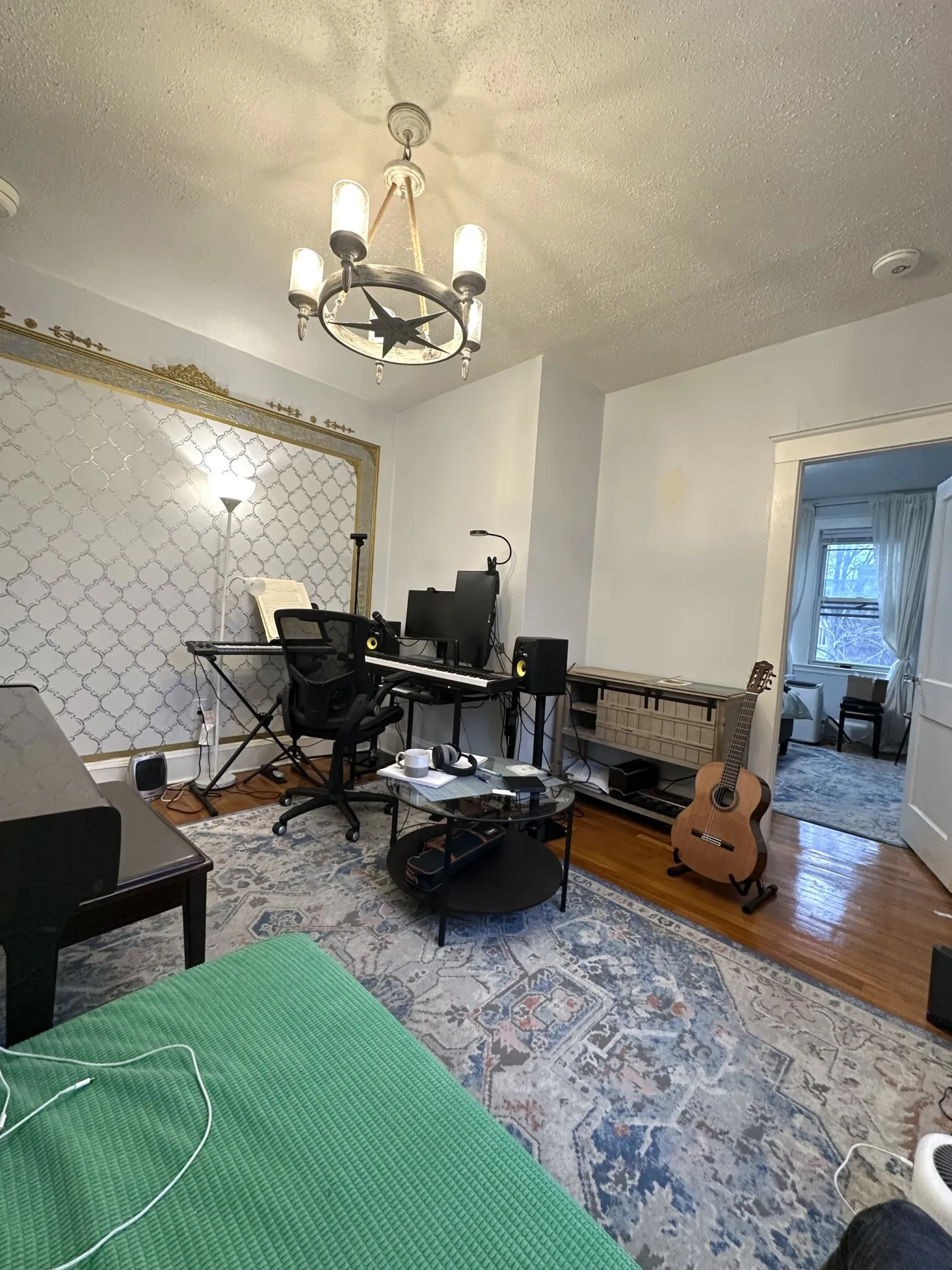 1 bed, 1 bath apartment for rent at 26 Chiswick Rd Unit 18, Brighton — photo 14 of 20