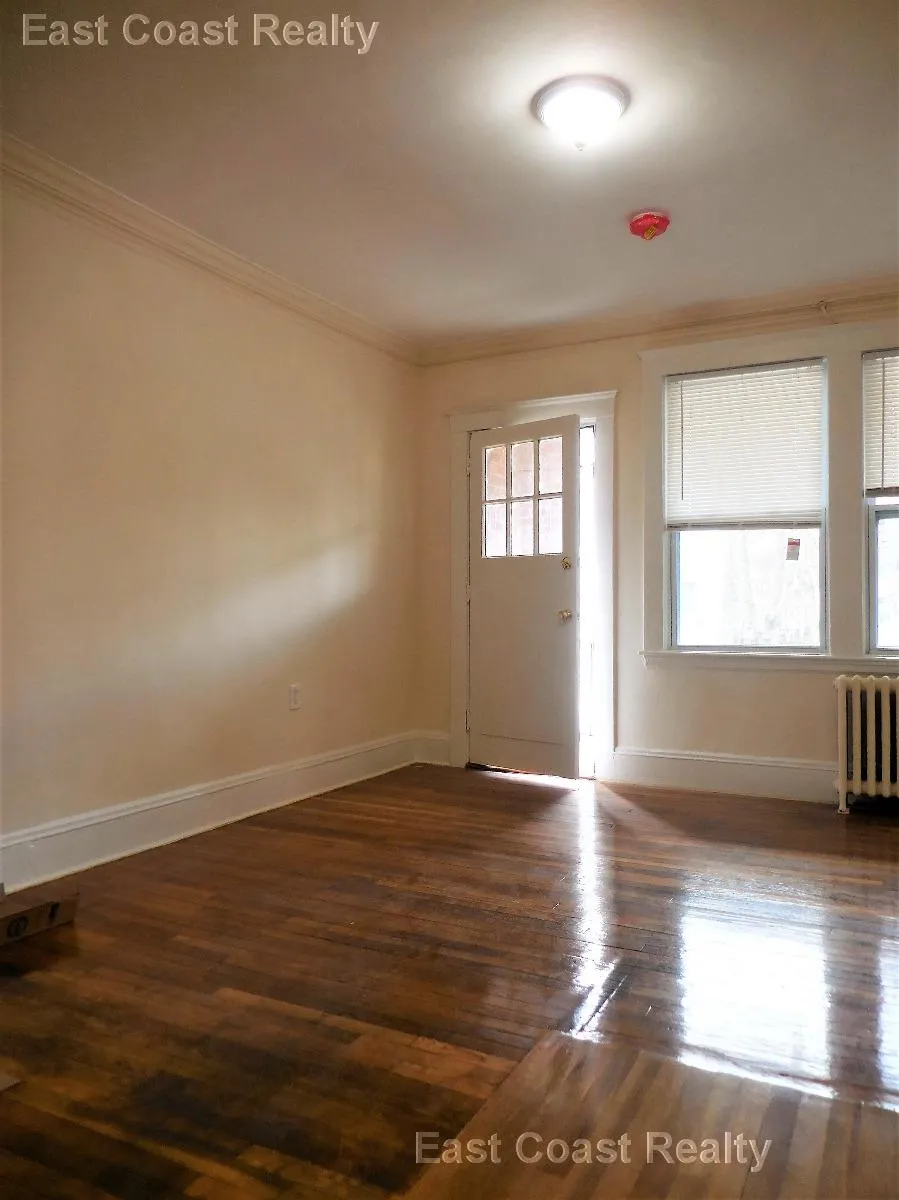 Studio bed, 1 bath apartment for rent at 26 Chiswick Rd Unit 4, Brighton — photo 25 of 29