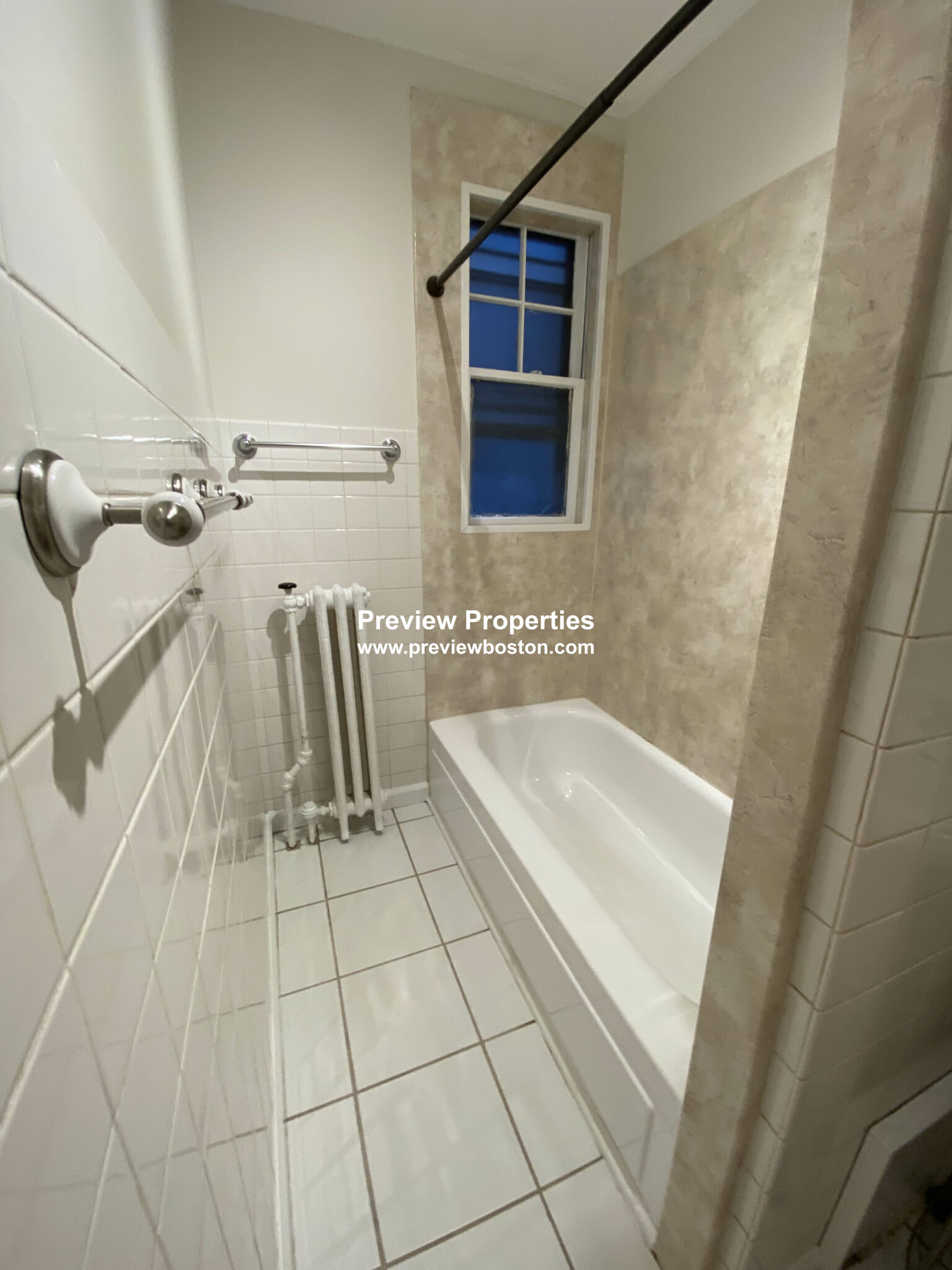 3 bed, 1 bath apartment for rent at 26 Chiswick Rd Unit 8, Brighton — photo 12 of 33