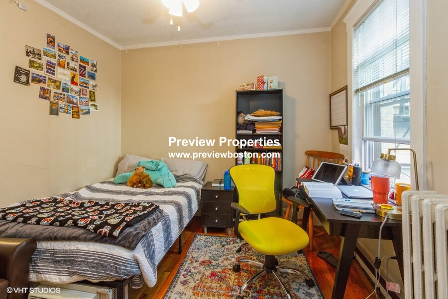 3 bed, 1 bath apartment for rent at 26 Chiswick Rd Unit 8, Brighton — photo 29 of 33