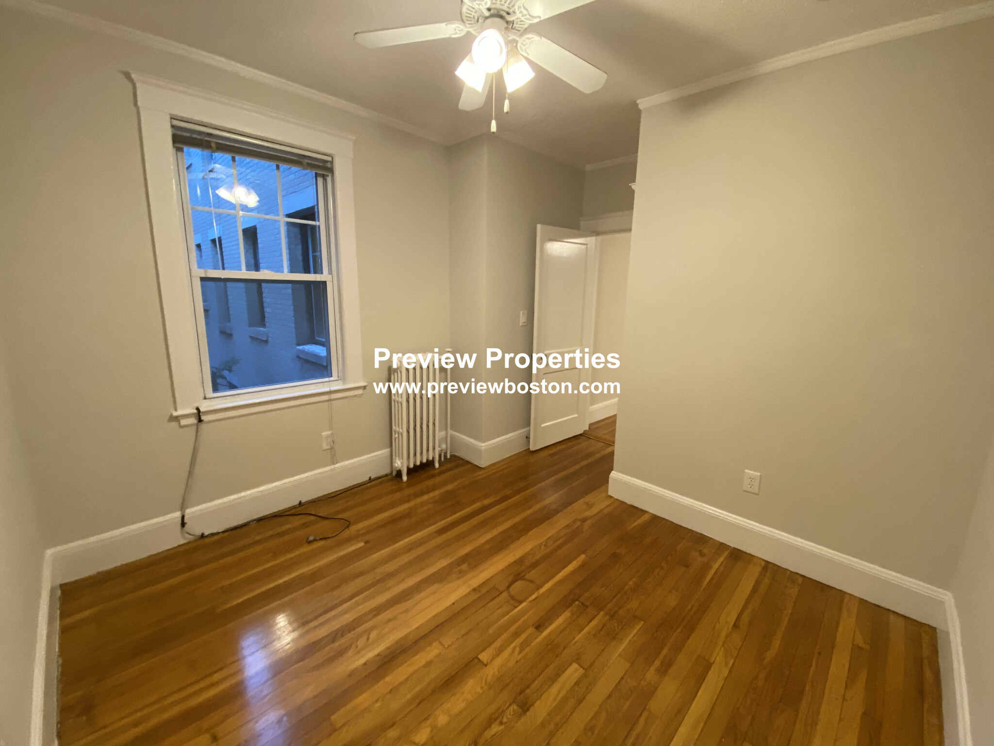 3 bed, 1 bath apartment for rent at 26 Chiswick Rd Unit 8, Brighton — photo 17 of 33