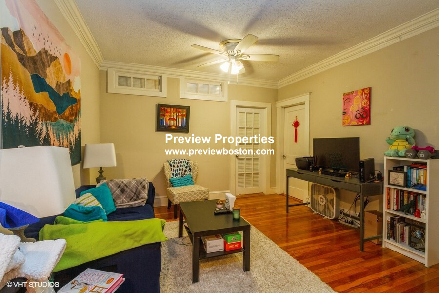 3 bed, 1 bath apartment for rent at 26 Chiswick Rd Unit 8, Brighton — photo 24 of 33